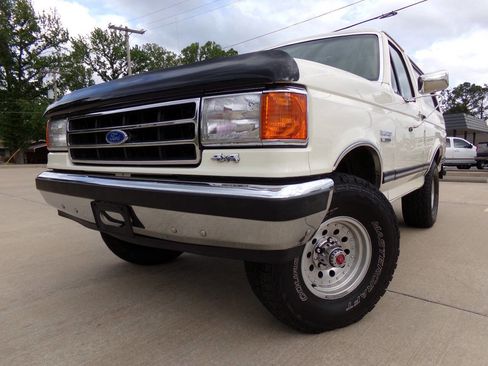 Used 1990 Ford Bronco AWD/4WD image 9