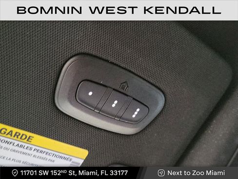 Used 2025 Jeep Grand Cherokee Limited w/ Black Appearance Package image 24