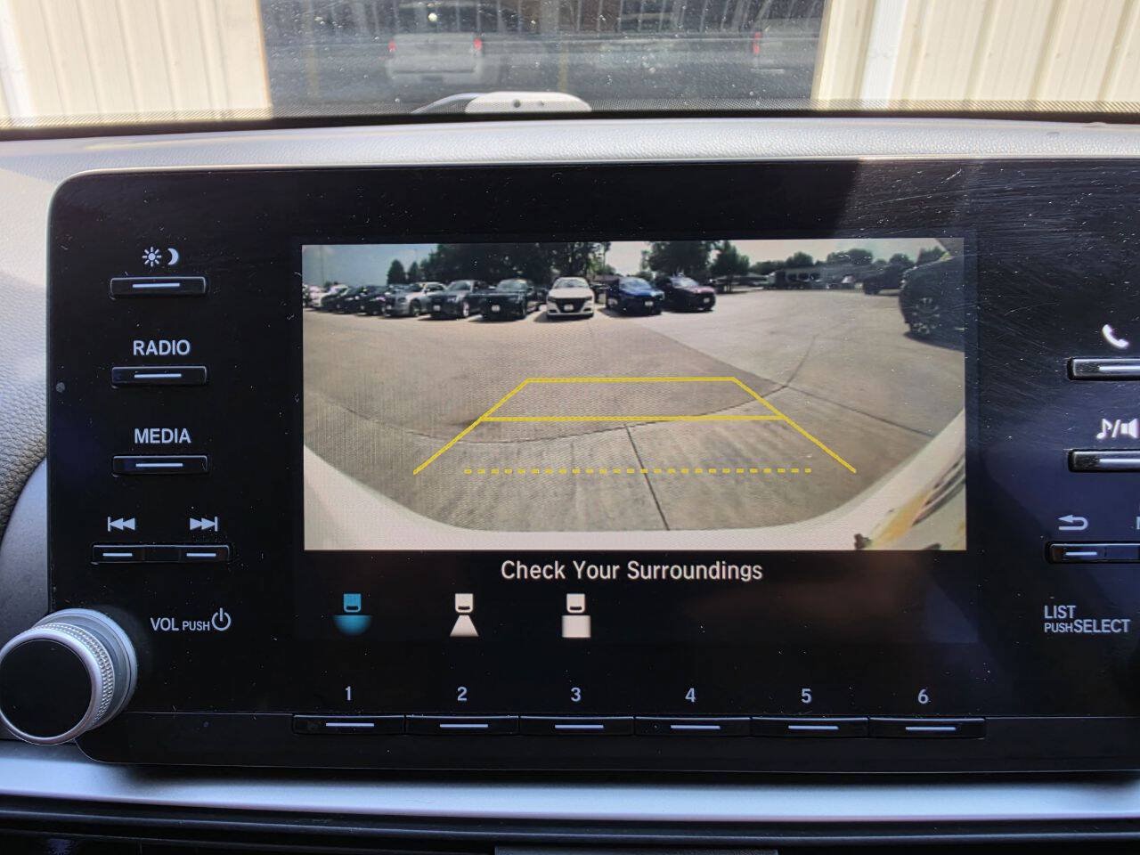 Used 2019 Honda Accord LX image 39