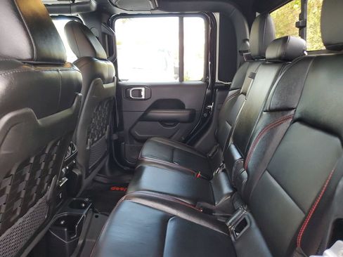 Used 2020 Jeep Gladiator Rubicon AWD/4WD image 10