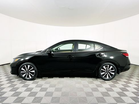 Used 2024 Nissan Sentra SV w/ SV Premium Package FWD image 4