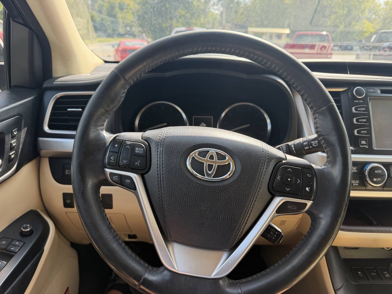 Used 2015 Toyota Highlander Limited Platinum AWD/4WD image 8
