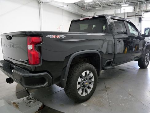 Used 2024 Chevrolet Silverado 2500 Custom w/ Custom Value Package AWD/4WD image 7