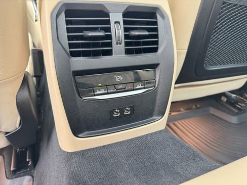 Used 2023 BMW 330i xDrive Sedan w/ Premium Package image 35