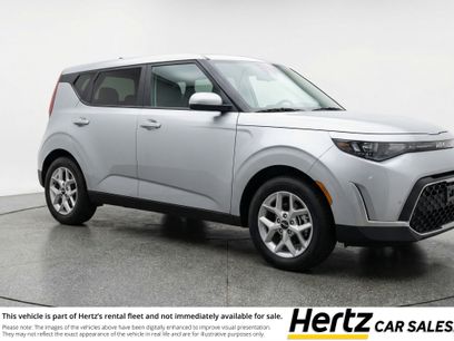 Used 2025 Kia Soul LX w/ LX Technology Package