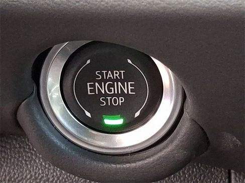 Used 2025 Chevrolet Tahoe High Country image 19