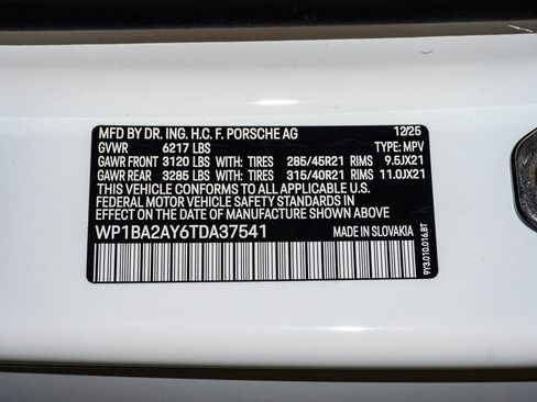 New 2026 Porsche Cayenne Coupe image 30