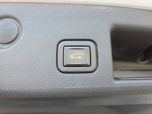 Used 2022 Chevrolet Equinox LT AWD/4WD image 45