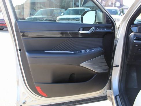 Used 2023 Hyundai Palisade Calligraphy image 8