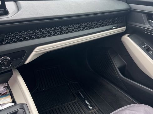 Used 2023 Honda Accord LX image 11
