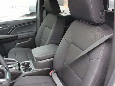 New 2025 GMC Canyon Elevation w/ Convenience Package image 2