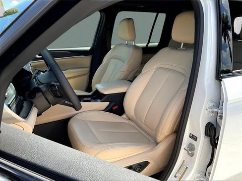 Used 2026 Jeep Grand Cherokee Limited w/ Limited Altitude Package RWD image 27