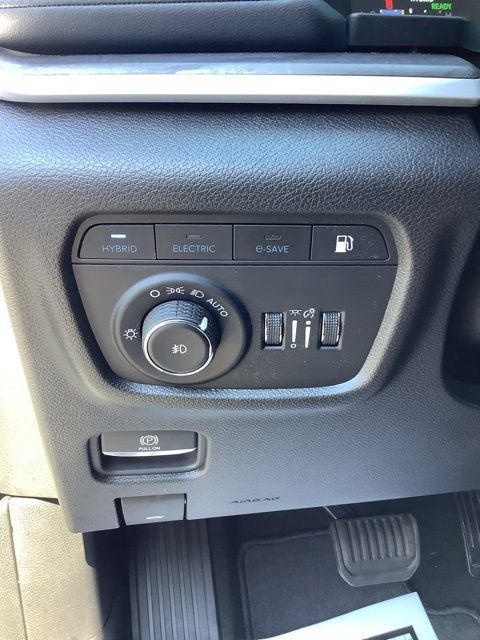 Certified 2023 Jeep Grand Cherokee 4WD 4xe image 36