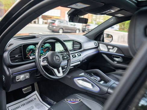 Used 2022 Mercedes-Benz GLS 580 4MATIC image 13