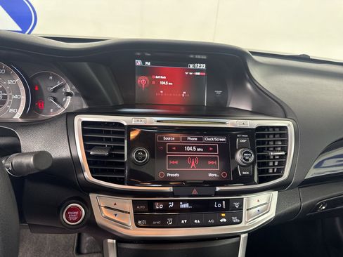Used 2014 Honda Accord EX image 25