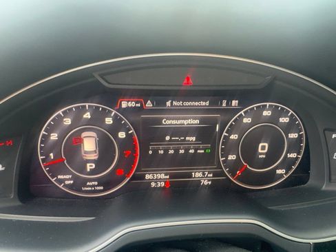 Used 2018 Audi Q7 3.0T Premium Plus AWD/4WD image 11