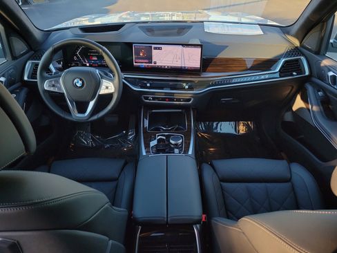 Used 2026 BMW X7 xDrive40i image 19
