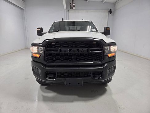 Used 2023 RAM 2500 Tradesman AWD/4WD image 2