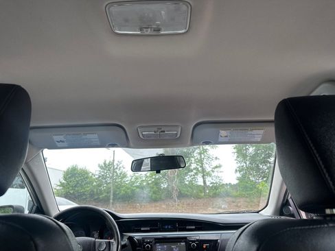 Used 2016 Toyota Corolla S image 24