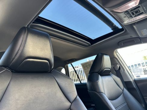 Used 2023 Toyota RAV4 XLE Premium image 19