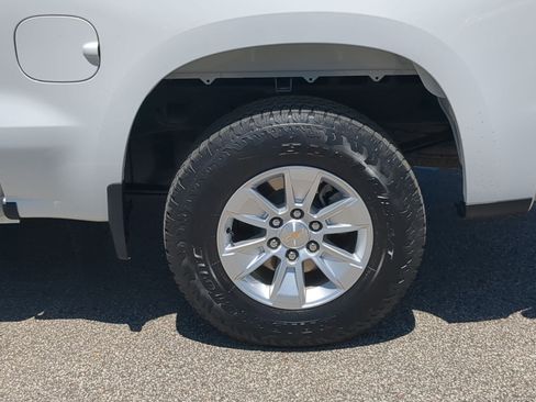Used 2025 Chevrolet Silverado 1500 W/T w/ WT Value Package AWD/4WD image 11
