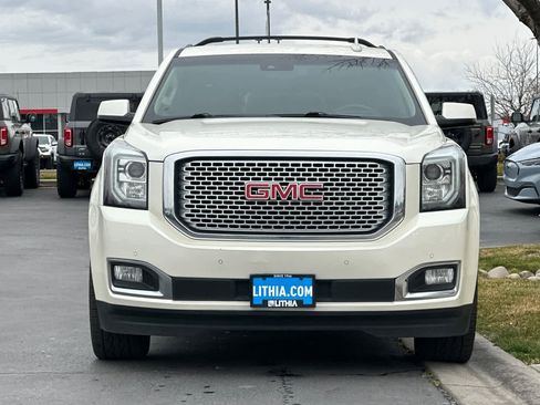 Used 2015 GMC Yukon Denali w/ Premium Package image 10