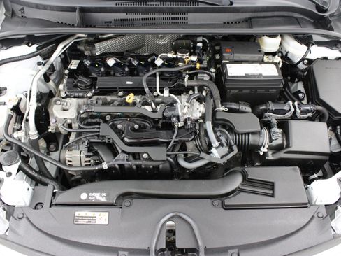 Used 2024 Toyota Corolla LE FWD image 33