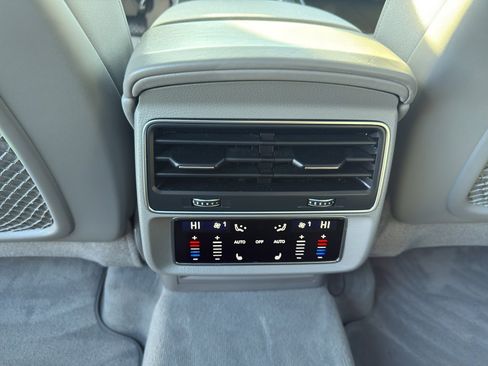 Used 2021 Audi Q7 3.0T Prestige w/ Prestige Package image 33