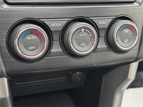 Used 2014 Subaru Forester 2.5i Touring image 21