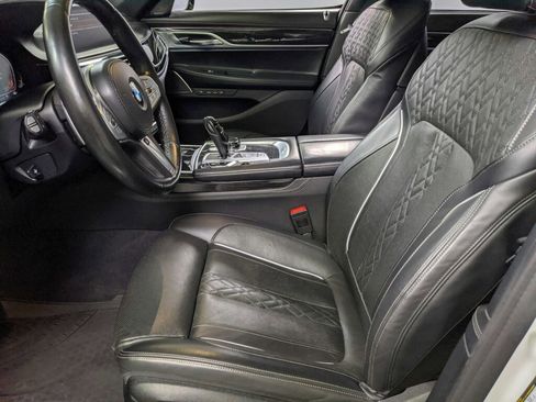 Used 2022 BMW 750i xDrive w/ Executive Package image 29