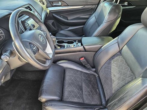 Used 2017 Nissan Maxima SR w/ Midnight Edition image 13
