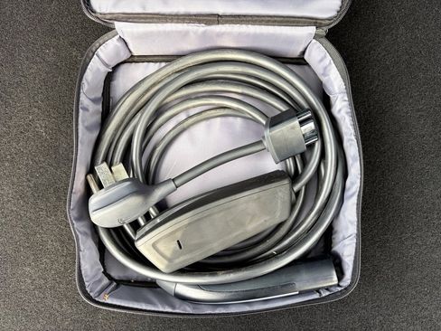 Used 2023 Tesla Model Y Performance image 6