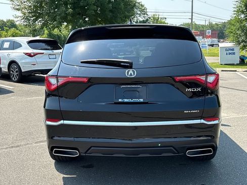Certified 2024 Acura MDX SH-AWD w/ Technology Package image 3