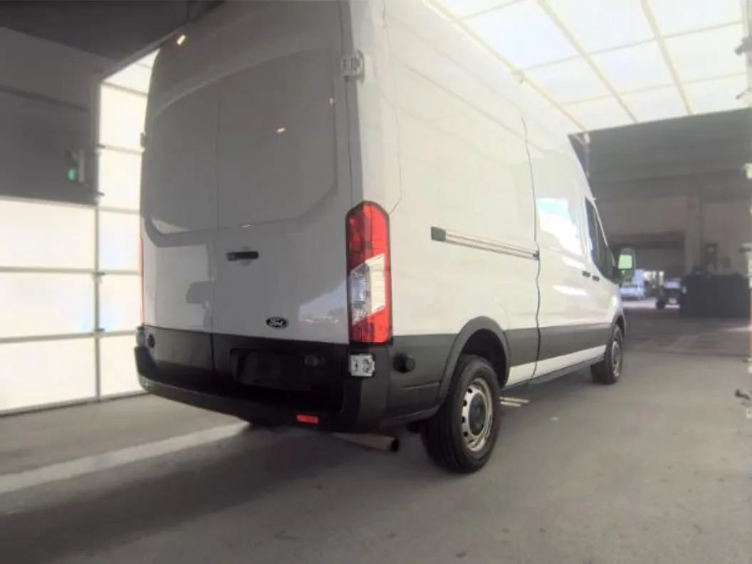 Used 2023 Ford Transit 250 148 High Roof RWD image 3