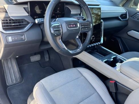 Used 2026 GMC Acadia Elevation FWD image 15