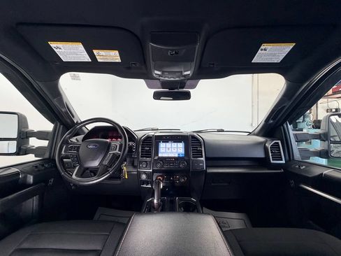 Used 2019 Ford F150 XLT w/ Equipment Group 302A Luxury AWD/4WD image 10