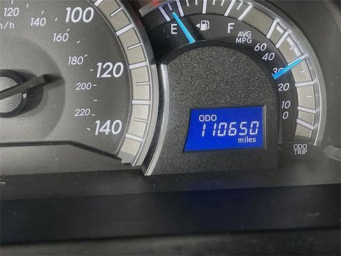 Used 2014 Toyota Camry SE image 13