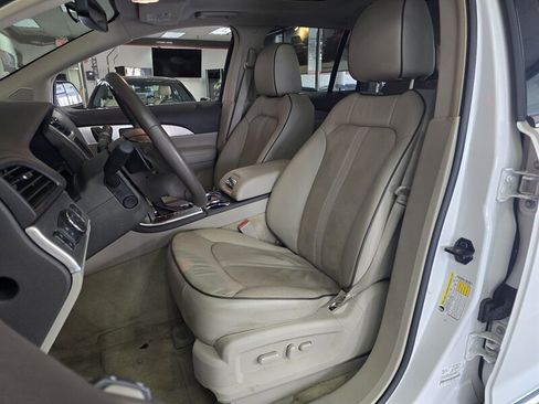 Used 2014 Lincoln MKX AWD w/ Equipment Group 102A image 9