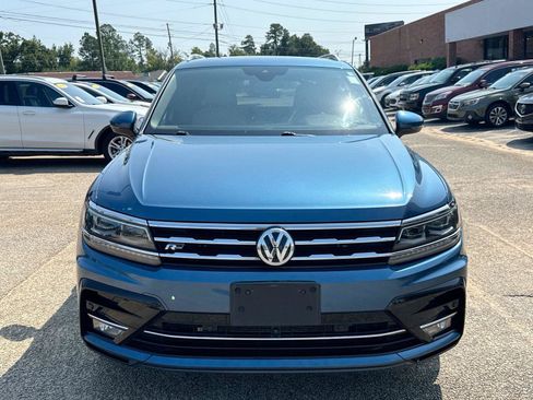 Used 2020 Volkswagen Tiguan SEL Premium R-Line w/ 3rd Row Seat Package AWD/4WD image 22