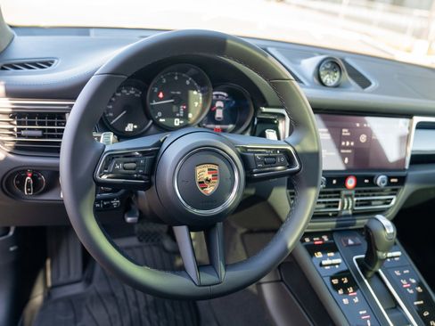 New 2026 Porsche Macan AWD/4WD image 14