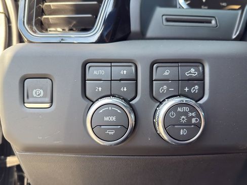 New 2026 GMC Sierra 1500 AT4 w/ AT4 Preferred Package image 17