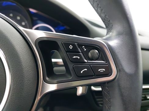 Used 2019 Porsche Cayenne image 20