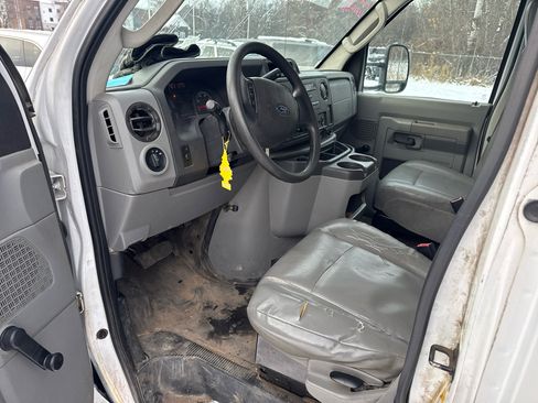 Used 2014 Ford E-350 and Econoline 350 Super Duty image 7