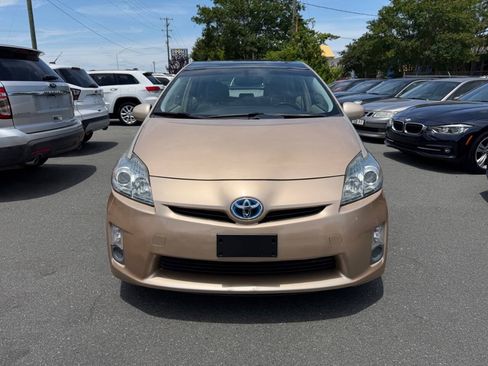 Used 2010 Toyota Prius Five FWD image 2