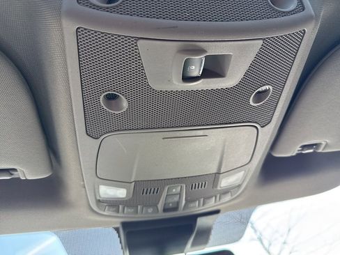 Used 2019 Ford F150 Lariat image 18