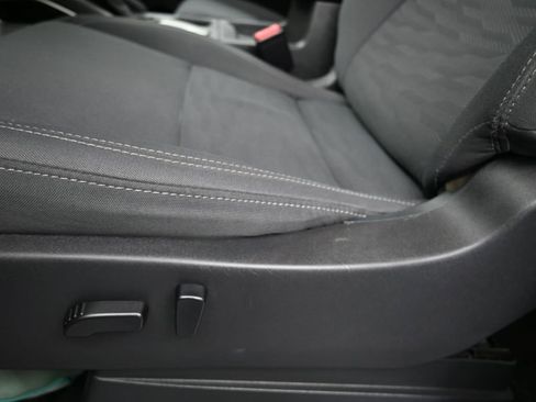 Used 2023 Nissan Frontier SV w/ SV Convenience Package image 24