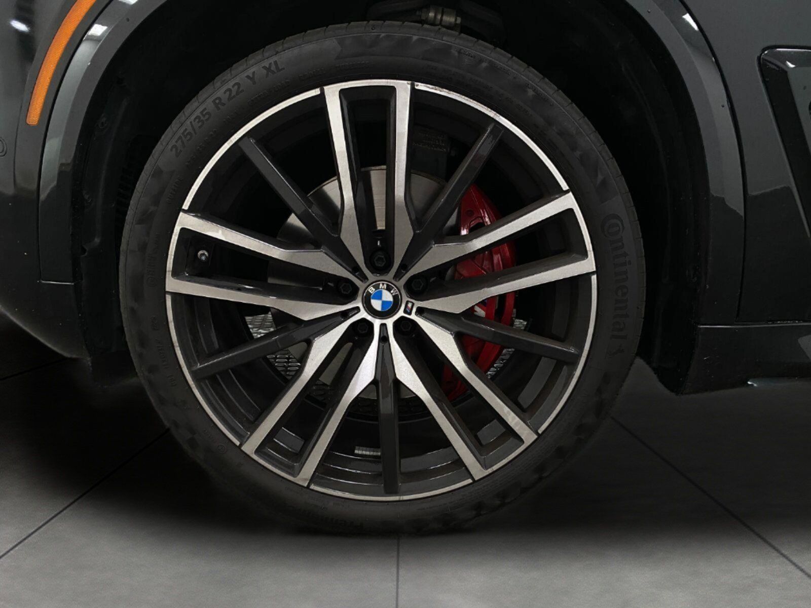 Used 2026 BMW X5 sDrive40i w/ Executive Package RWD image 14