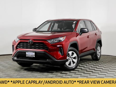 Used 2022 Toyota RAV4 LE AWD/4WD image 2