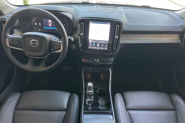 Certified 2026 Volvo XC40 B5 Plus AWD/4WD image 14