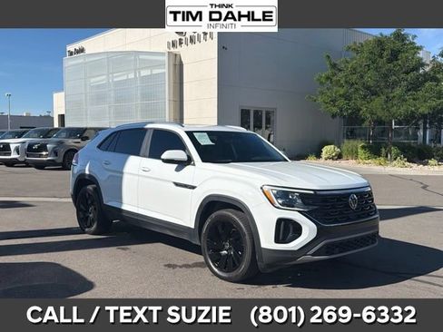 Used 2024 Volkswagen Atlas Cross Sport SE w/ Panoramic Sunroof Package AWD/4WD image 1